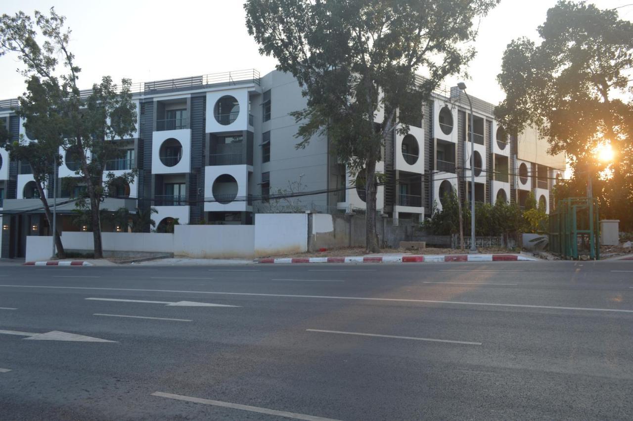 Airport Avenue Hotel Gyogon Εξωτερικό φωτογραφία